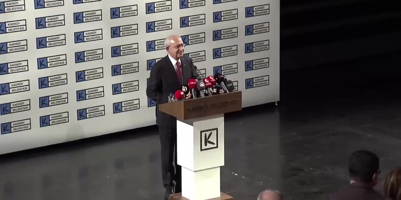 KILIÇDAROĞLU: “BELEDİYE BAŞKANLARIMIZ, ÖNLERİNE KOYULAN ENGELLERİ ŞİKÂYET KONUSU YAPMADAN AŞABİLİYOR”