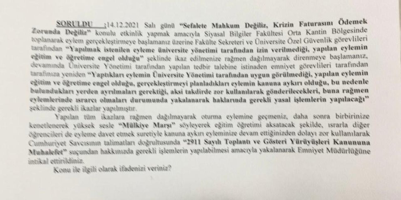 SBF ÖĞRENCİLERİ, “MÜLKİYE MARŞI’NI SÖYLEYEREK EĞİTİM HAKKINI ENGELLEMEKLE” SUÇLANDI
