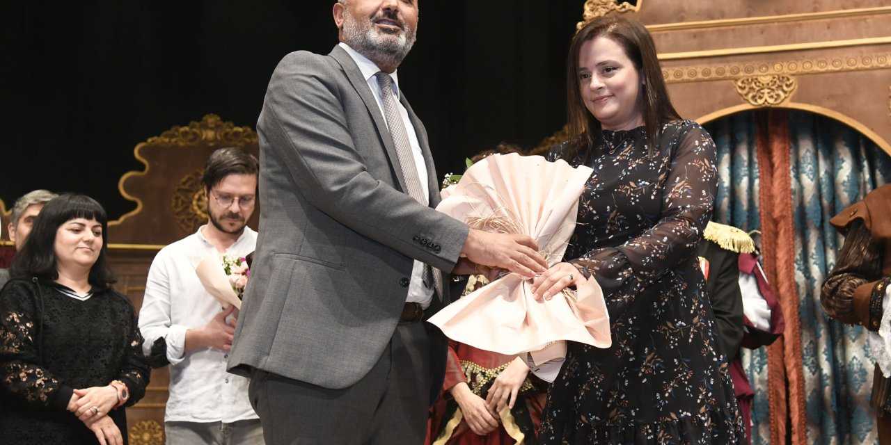'İSTİBDAT KUMPANYASI' OYUNUNUN PRÖMİYERİ YAPILDI