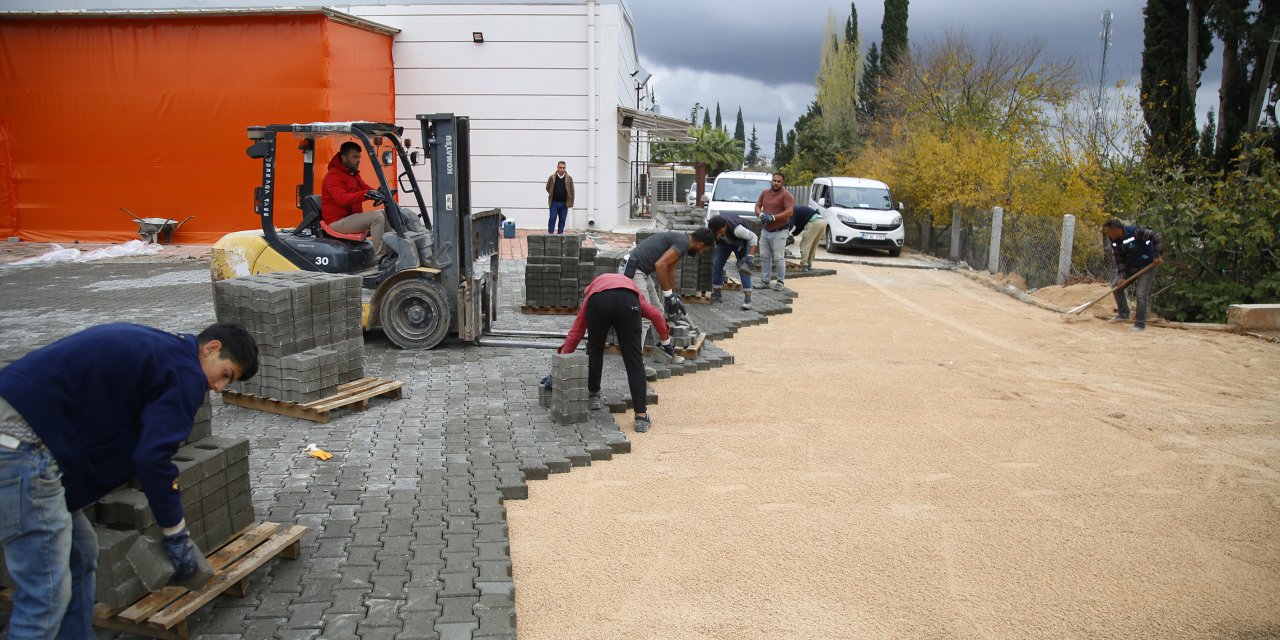 ALTINKALE MAHALLESİ'NE PARKE YOLLAR DÖŞENİYOR