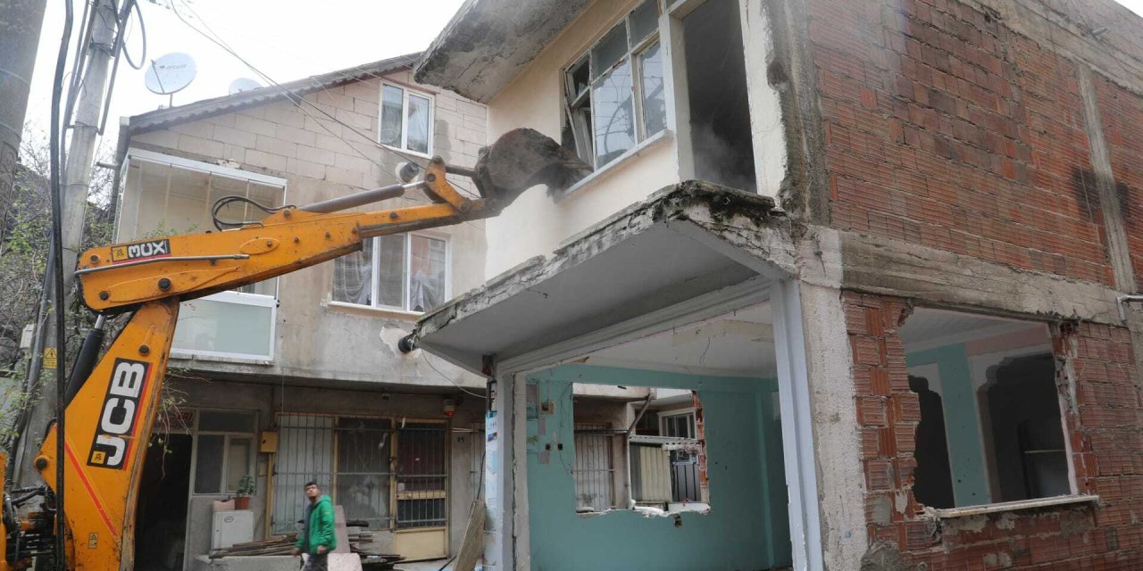 HÜRRİYET ALİ PAŞA'NIN SORUNUNU ÇÖZDÜ