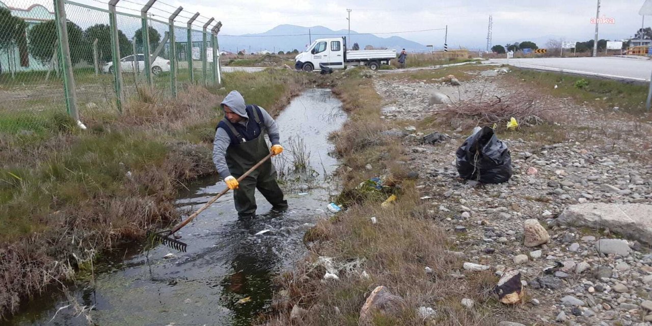 BURHANİYE BELEDİYE EKİPLERİ ÇALIŞMALARINA DEVAM EDİYOR