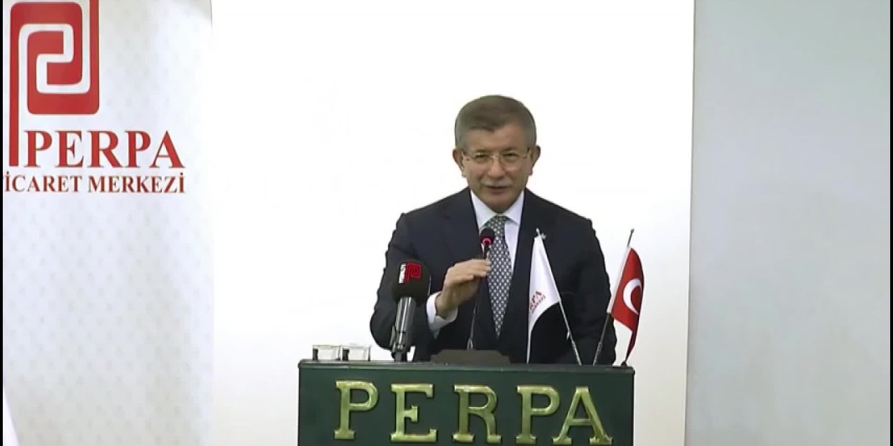 DAVUTOĞLU: "BAŞBAKANLIĞIMA MAL OLAN TEMEL KONU, FAİZ, KUR VE İHALE BARONLARINA KARŞI HALKIN EMANETİNİ KORUMAKTI"