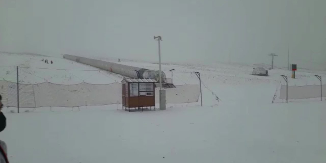 ERCİYES BEYAZA BÜRÜNDÜ