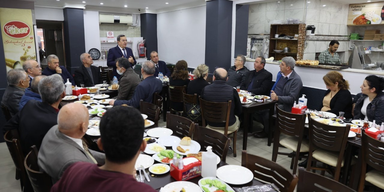 KONAK BELEDİYE BAŞKANI BATUR, GÜLTEPE ESNAFINI DİNLEDİ