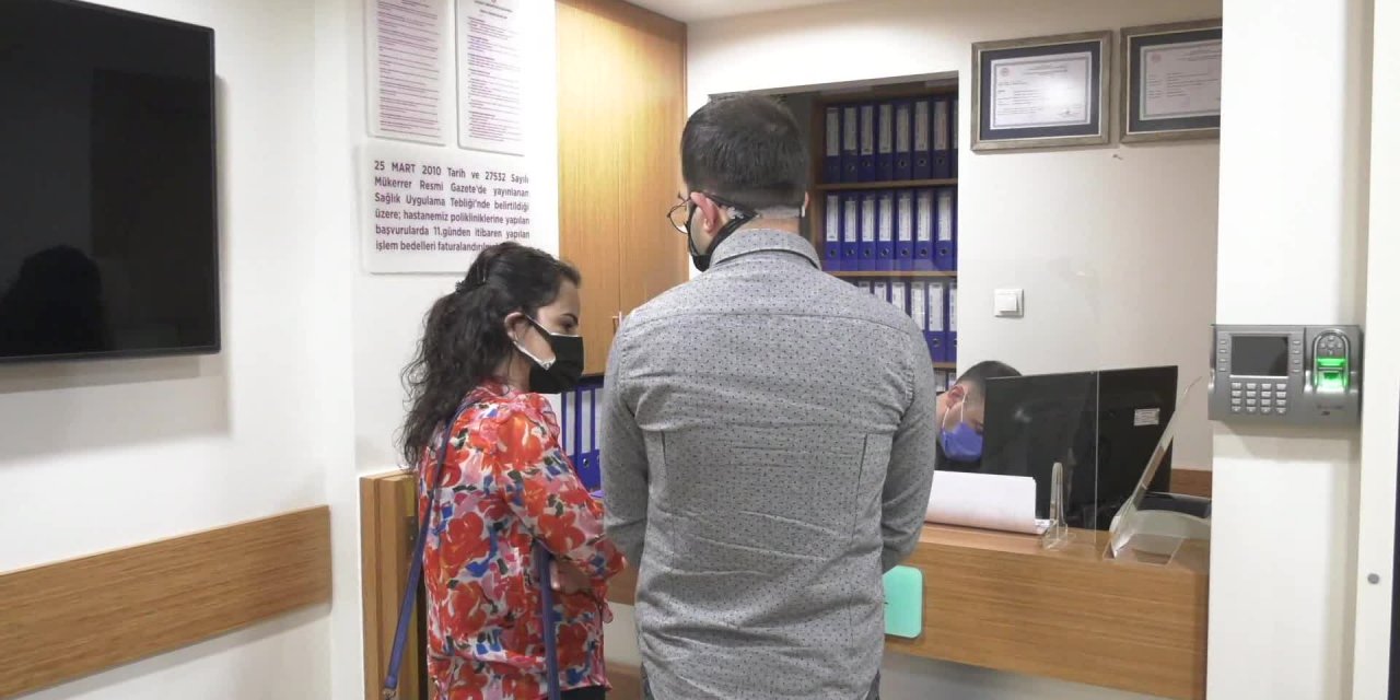 Eş Mezara, Koca Cezaevine