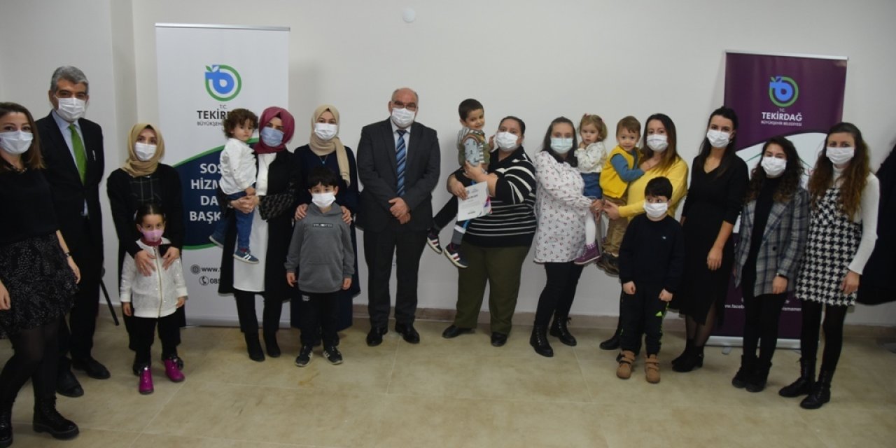TEKİRDAĞ'DA ATÖLYE KATILIMCILARINA SERTİFİKALARI VERİLDİ