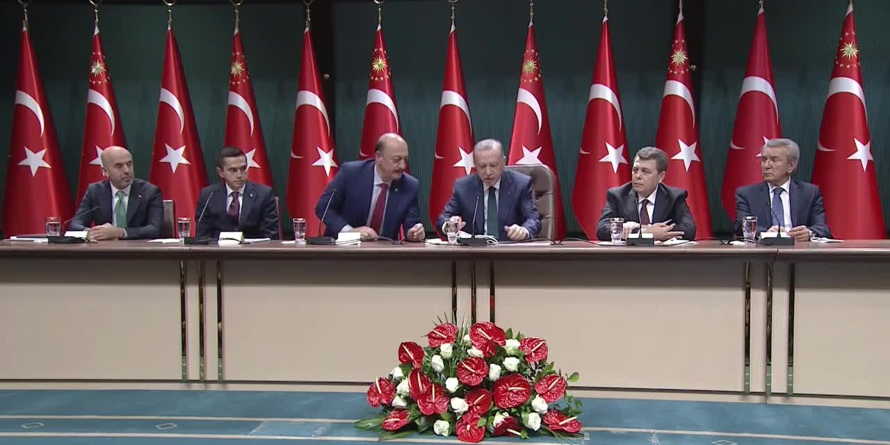 ERDOĞAN AÇIKLADI: 2022 YILI ASGARİ ÜCRETİ 4 BİN 250 LİRA OLDU, ASGARİ ÜCRETTEN ALINAN DAMGA VE GELİR VERGİSİ KALDIRILDI