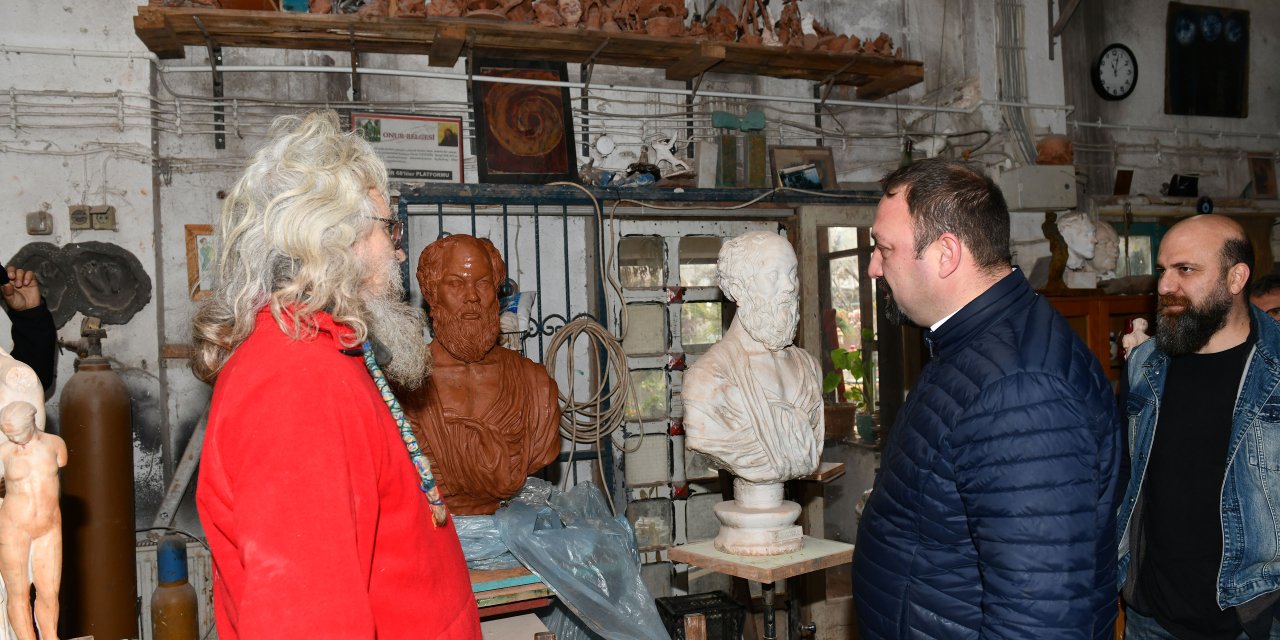 ÇİĞLİ BELEDİYE BAŞKANI GÜMRÜKÇÜ: "KAKLIÇ'I SANAT KÖYÜ YAPACAĞIZ"