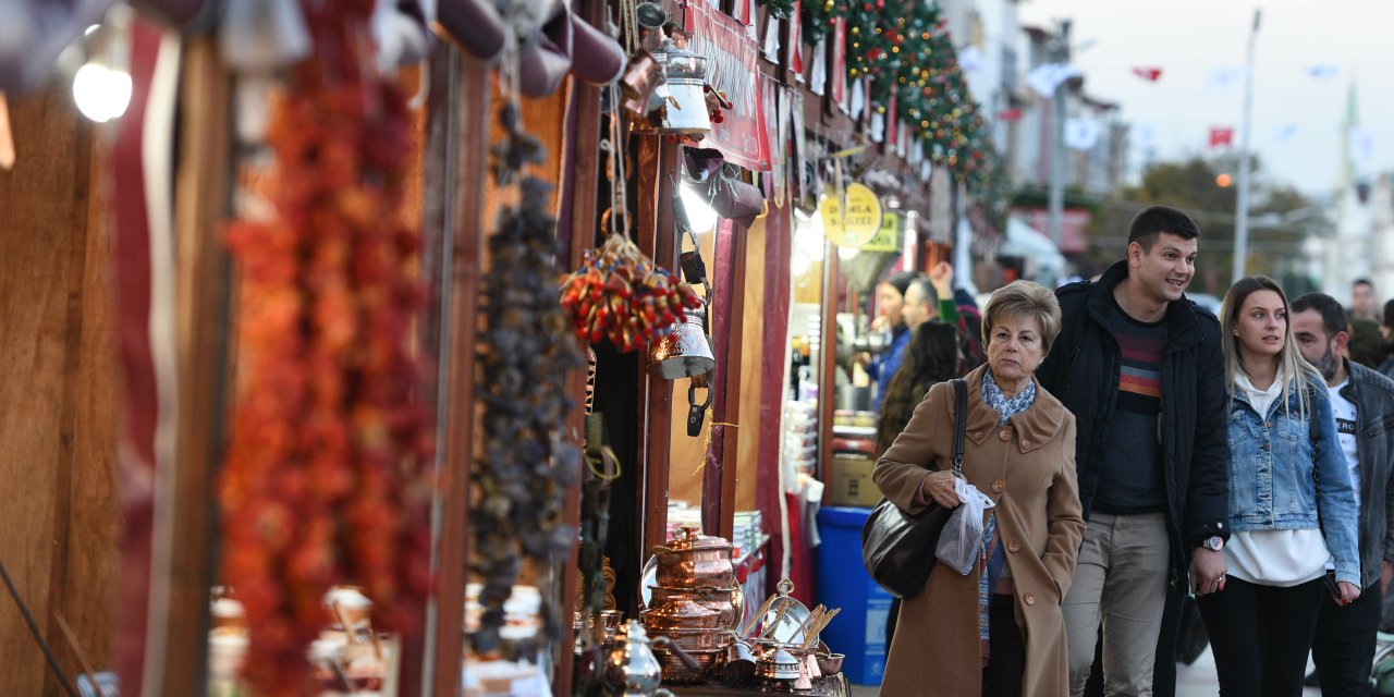 MURATPAŞA’DA YENİ YIL HEYECANI BAŞLADI