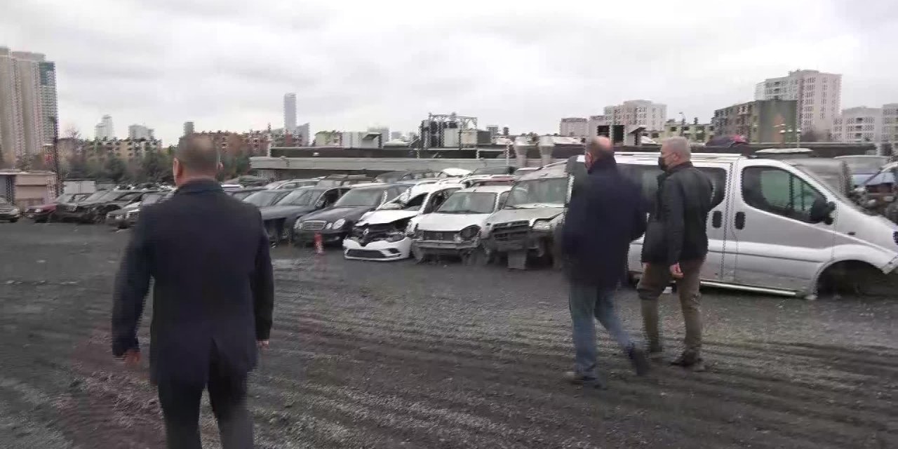 TEKİN: YUNANİSTAN'IN ARAÇ SAYISI KADAR ARACIMIZ ÇÖP HALİNE GELMİŞ. 2 MİLYONUN ÜZERİNDE ARAÇ OTOPARKLARDA ÇÜRÜYOR