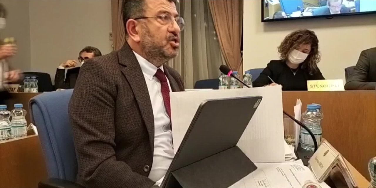 CHP’Lİ AĞBABA: “ADALET, EŞİTLİK’ DİYE DİYE TÜM ÇALIŞANLARI KÖLELİKTE EŞİTLEYECEKLER”