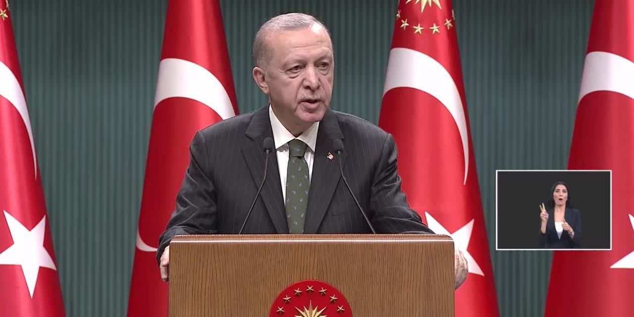 ERDOĞAN: “TÜRKİYE'NİN KAMBİYO REJİMİNDEN EN KÜÇÜK GERİ ADIM ATMAYA NE NİYETİ NE DE İHTİYACI VARDIR”