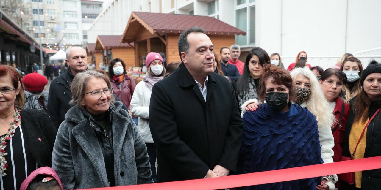 AKHİSAR’DA KADIN VE SANAT SOKAĞI AÇILDI