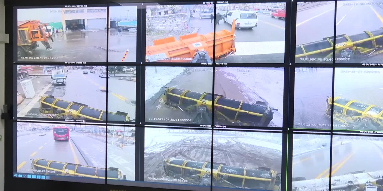 ANKARA BÜYÜKŞEHİR, YAKLAŞIK BİN 500 PERSONEL VE 640 ARAÇLA KARLA MÜCADELE İÇİN SAHADA