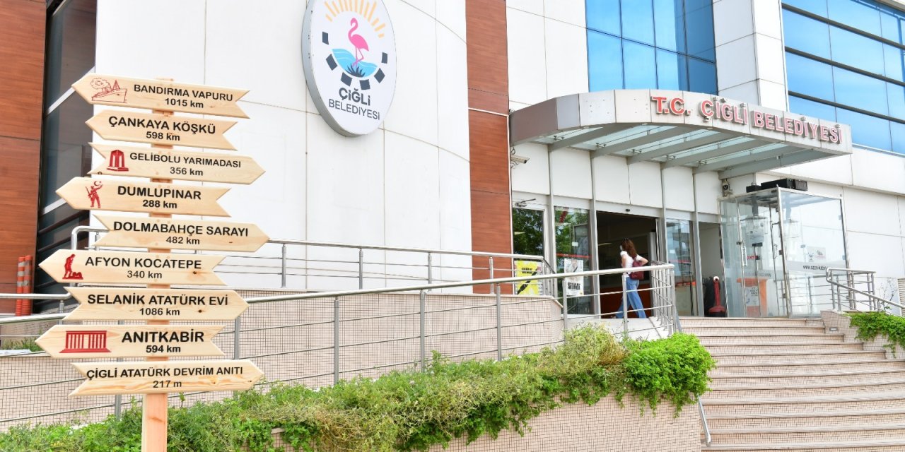 ÇİĞLİ BELEDİYESİ’NDE 3 MÜDÜRLÜK DAHA KADINLARA EMANET