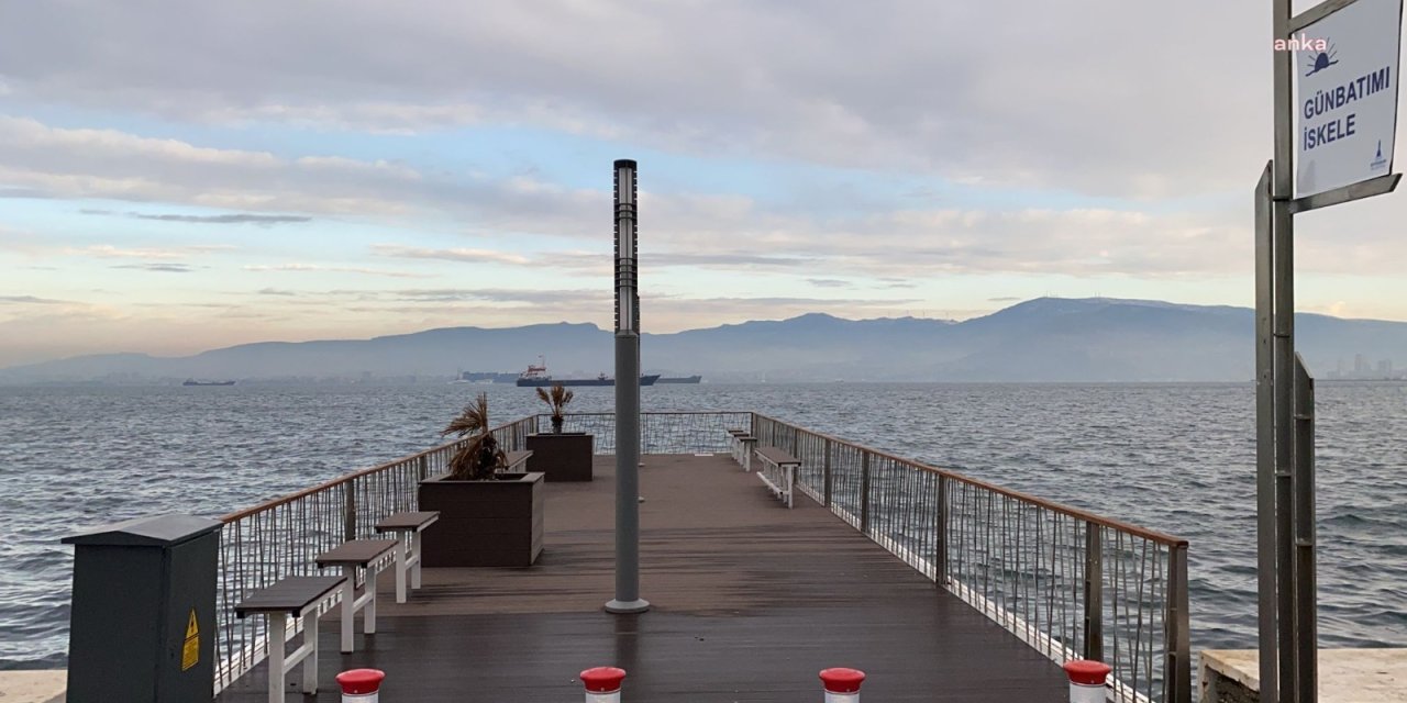 YENİLENEN AHŞAP İSKELELER İZMİRLİNİN HİZMETİNDE