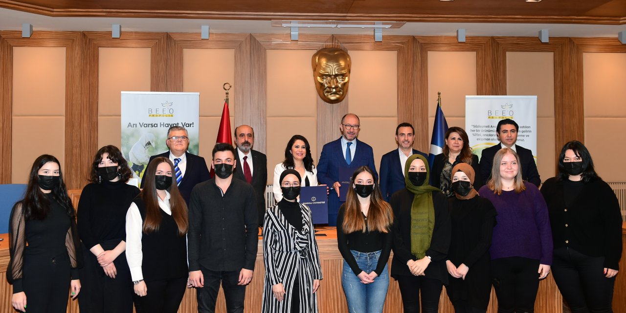 BEEO PROPOLİS VE ANADOLU ÜNİVERSİTESİ, “NASREDDİN HOCA VE YUNUS EMRE İLE SAĞLIKLI YAŞAM” PROJESİ BAŞLATTI