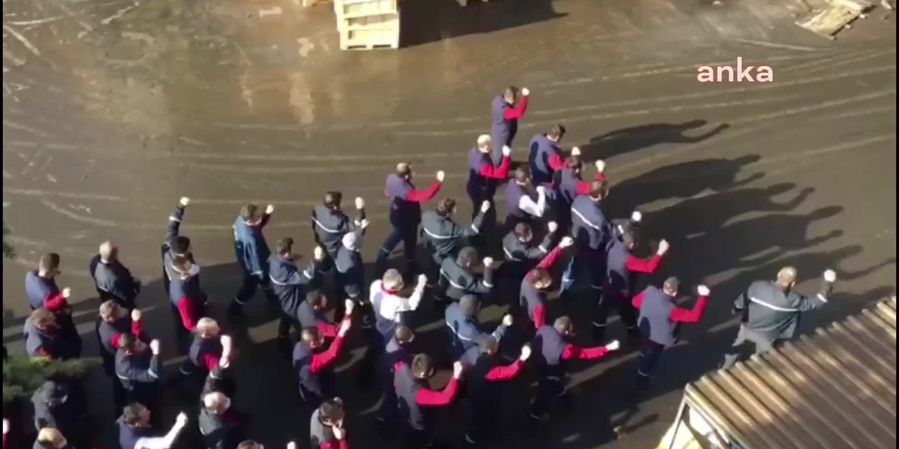 BİLECİK'TE ZAM İSTEYEN METAL İŞÇİLERİ, BİR SAAT İŞ BIRAKTI