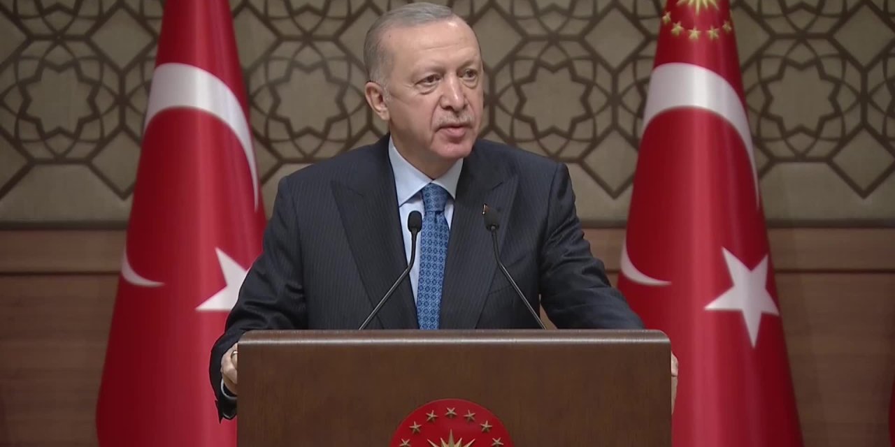 ERDOĞAN: "2053 VİZYONUMUZUN ANA TAŞIYICISI EĞİTİM VE KÜLTÜR OLACAK"