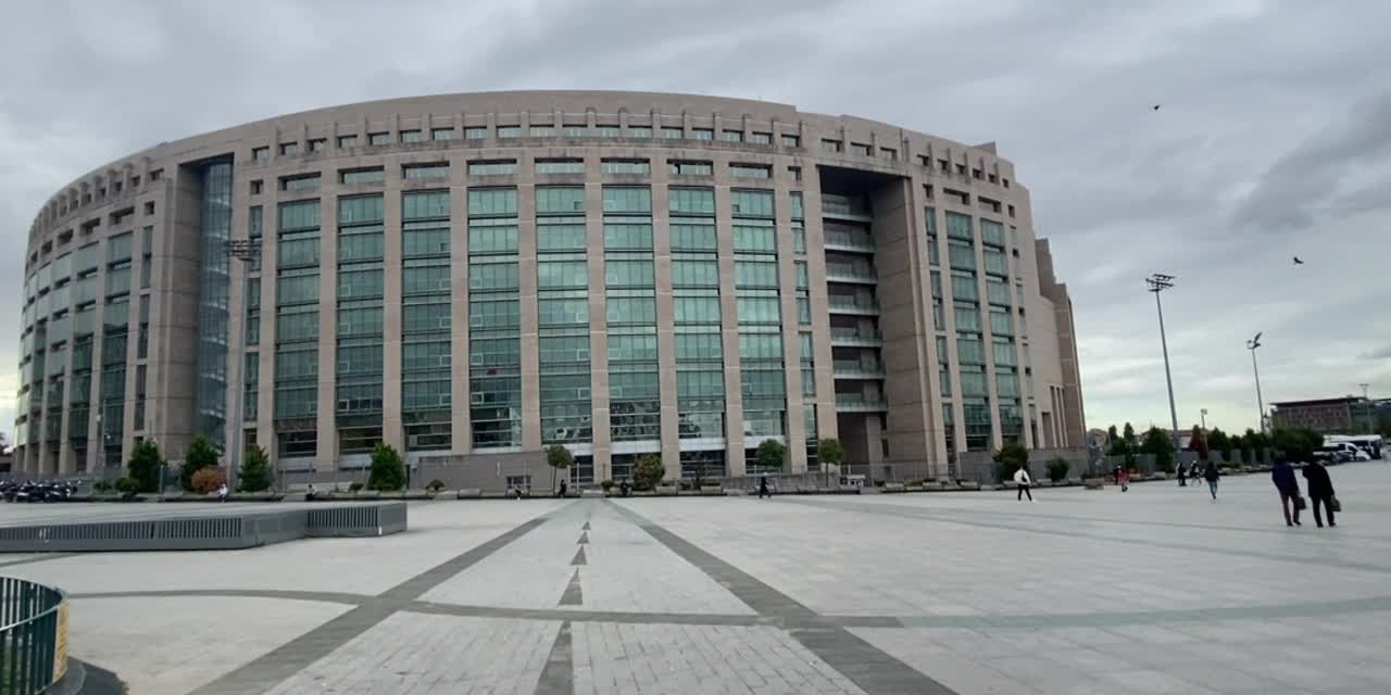 İSTANBUL BAŞSAVCILIĞI'NDAN UYUŞTURUCU SATICILARINA YÖNELİK OPERASYON: 18 ŞÜPHELİ YAKALANDI