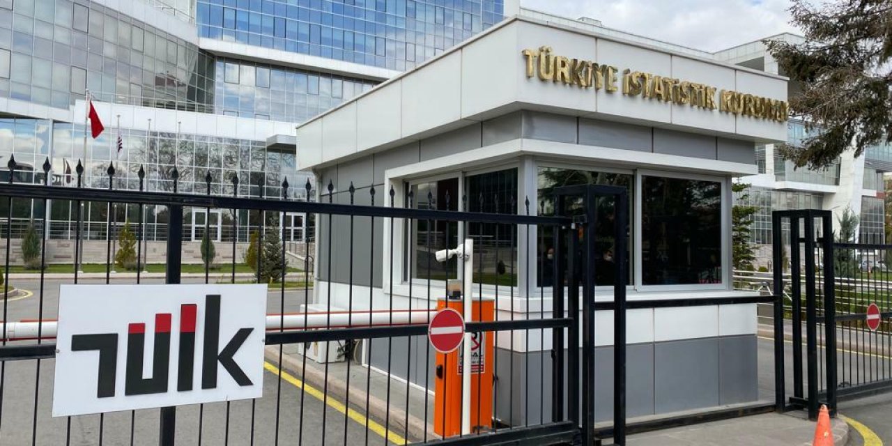 TRAFİĞE KAYDI YAPILAN TAŞIT SAYISI GEÇEN YILIN AYNI AYINA GÖRE YÜZDE 13,5 AZALDI