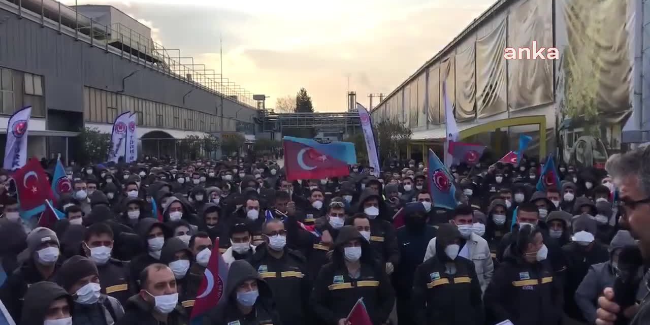 BURSA’DAKİ METAL İŞÇİLERİ EYLEM YAPTI