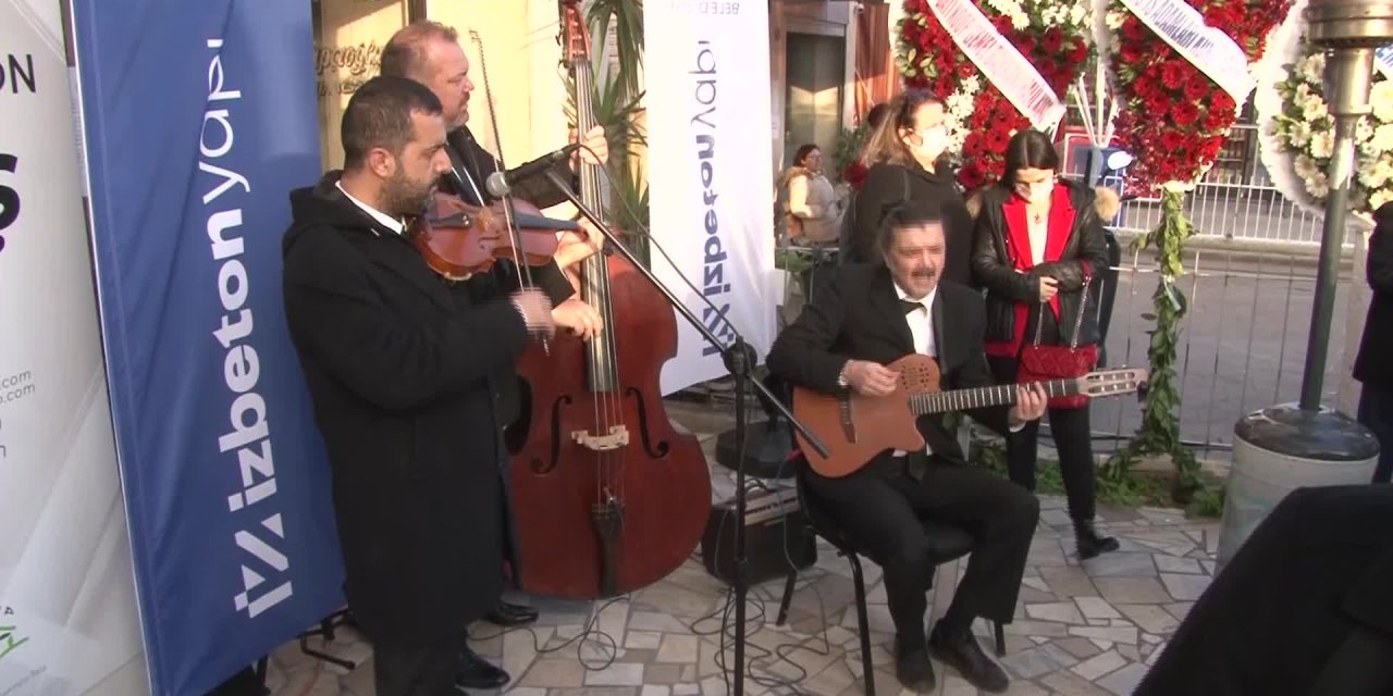 TUNÇ SOYER: “İZMİR’İN GELECEĞİNİ İNŞA EDİYORUZ”