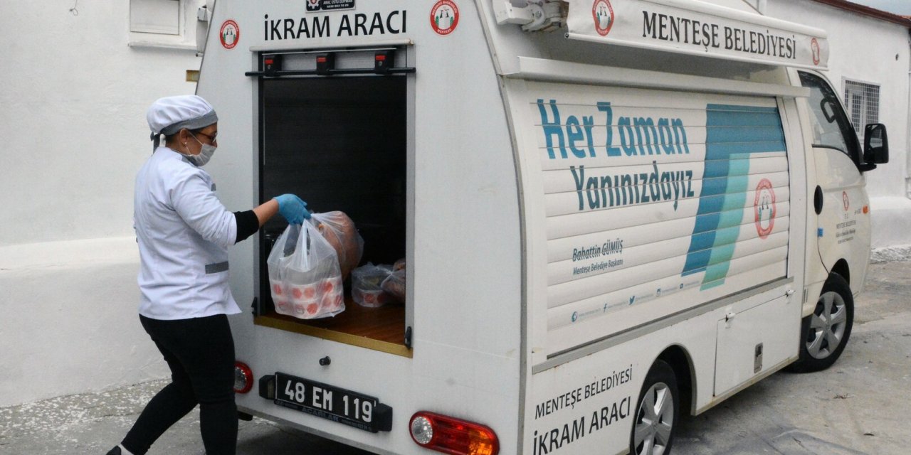 MENTEŞE’DE KAZANLAR, 35 BİN KİŞİ İÇİN KAYNADI