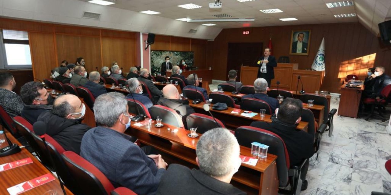 ODUNPAZARI BELEDİYESİ MUHTARLARLA BİR ARAYA GELDİ