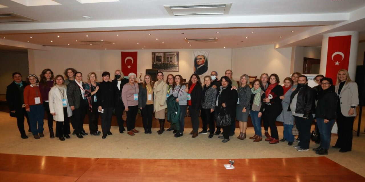 EFES SELÇUK’TA KADINLAR HEP BERABER YÜRÜYECEK