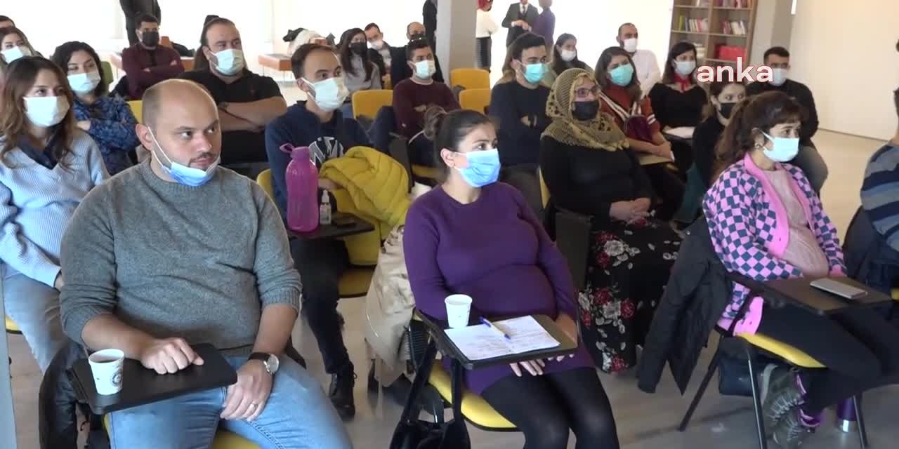 İZMİR’DE ANNE BABA ADAYLARI EBEVEYN AKADEMİSİ’NDE BULUŞUYOR