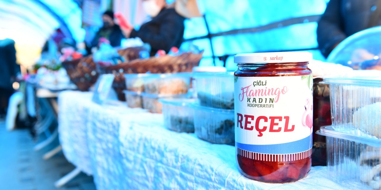 ÇİĞLİ’DE KADIN ÜRETİCİ PAZARI AÇILDI