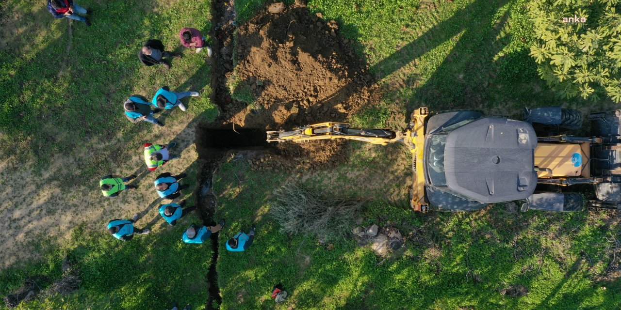 GERMENCİK’TEKİ ÇATLAKLAR KURAKLIK KAYNAKLI