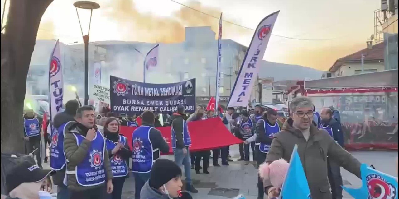 TÜRK METAL BURSA’DA ZAM TEKLİFİNİ PROTESTO ETTİ: "ALAYINA HODRİ MEYDAN"