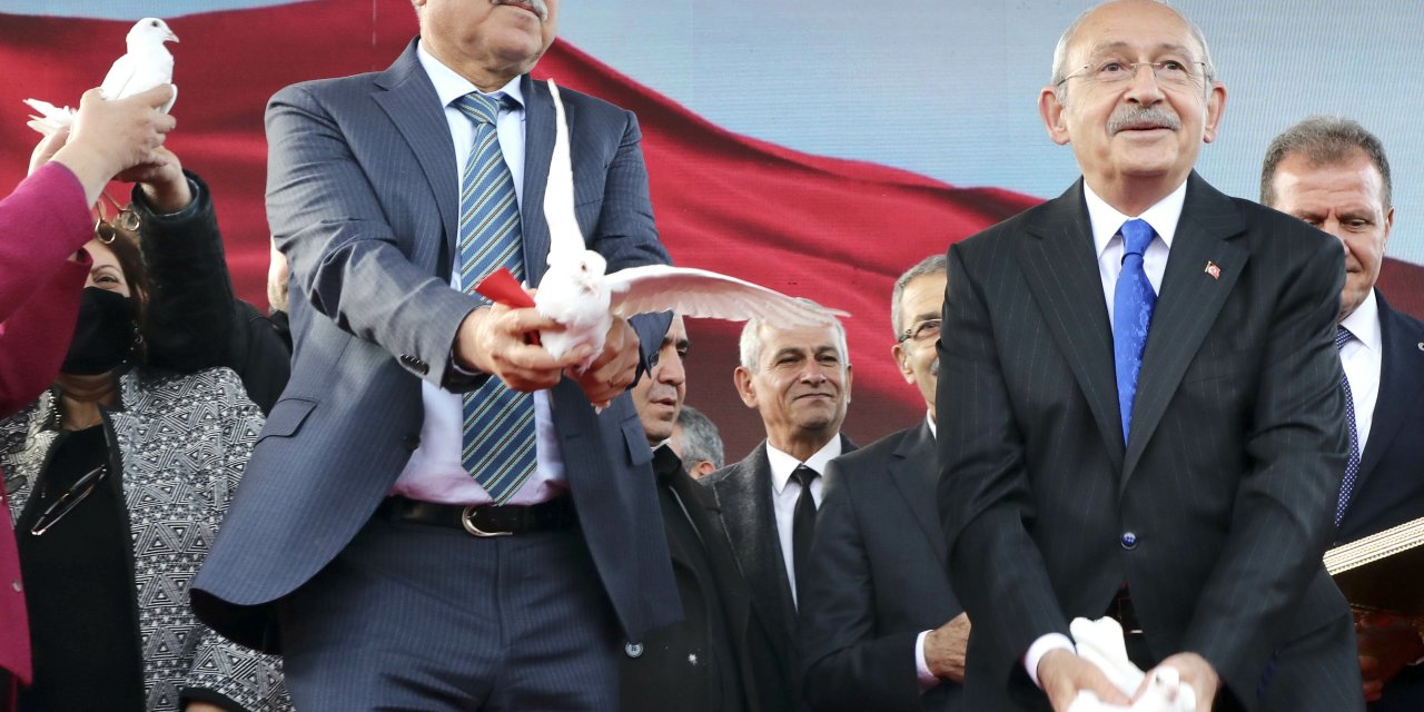 ADANA BÜYÜKŞEHİR'İN KOZAN'DAKİ AÇILIŞLARINDA KILIÇDAROĞLU'NA VE KARALAR’A SEVGİ SELİ