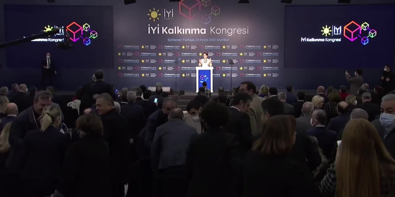 AKŞENER: FANTASTİK TEORİLERLE, TUTARSIZ KARARLARLA, SAÇMALAMADA REKOR KIRAN GARİP AÇIKLAMALARLA HER GÜN SINANIYORUZ