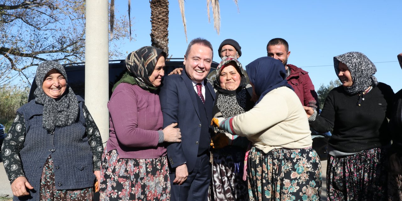 MUHİTTİN BÖCEK, ZEYTİN PARK’I ZİYARET ETTİ