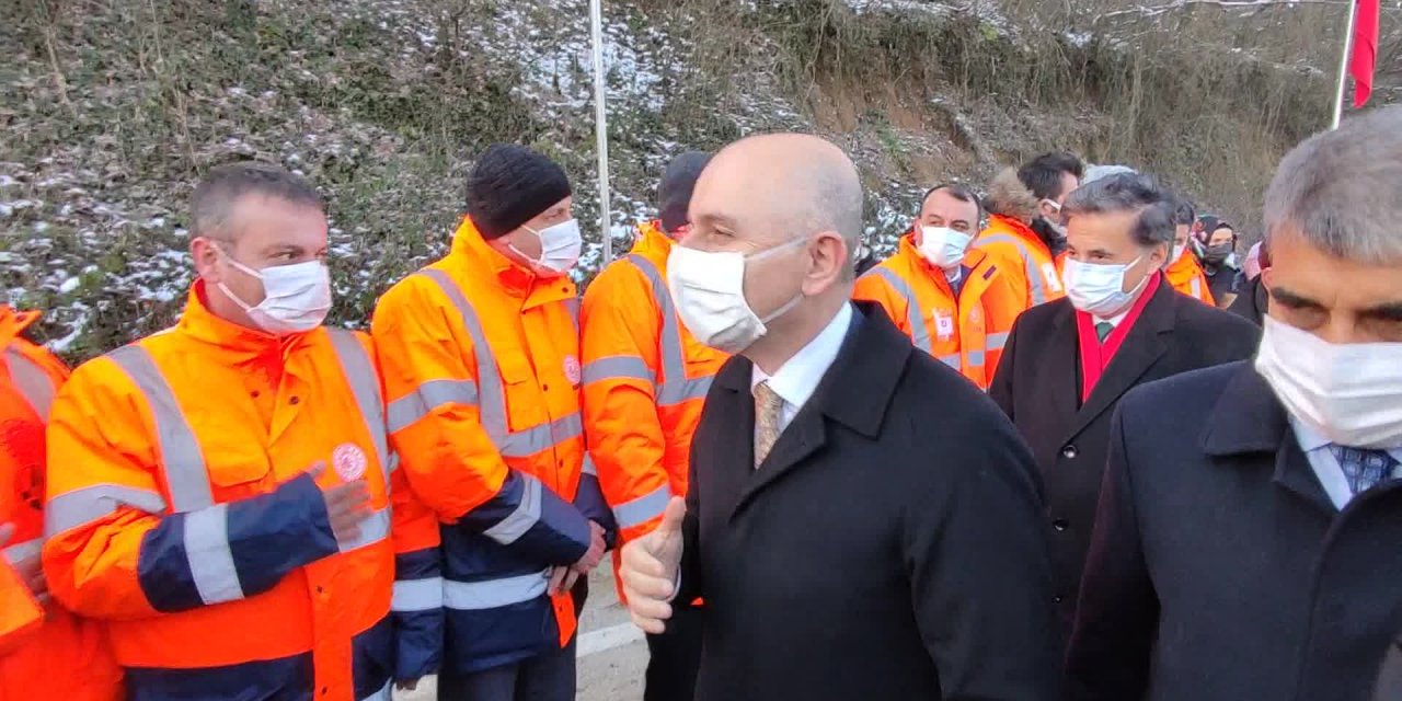 ULAŞTIRMA VE ALTYAPI BAKANI KARAİSMAİLOĞLU: “EMEKLİ VE KAMU ÇALIŞANLARIMIZIN DA MAAŞLARINI ARTTIRACAĞIZ”