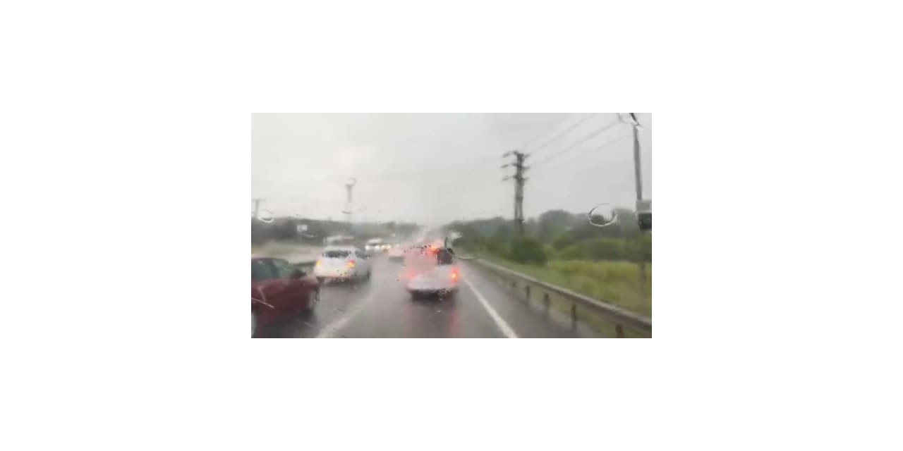 TEKİRDAĞ ERGENE'DE YILDIRIM DÜŞME ANI KAMERADA