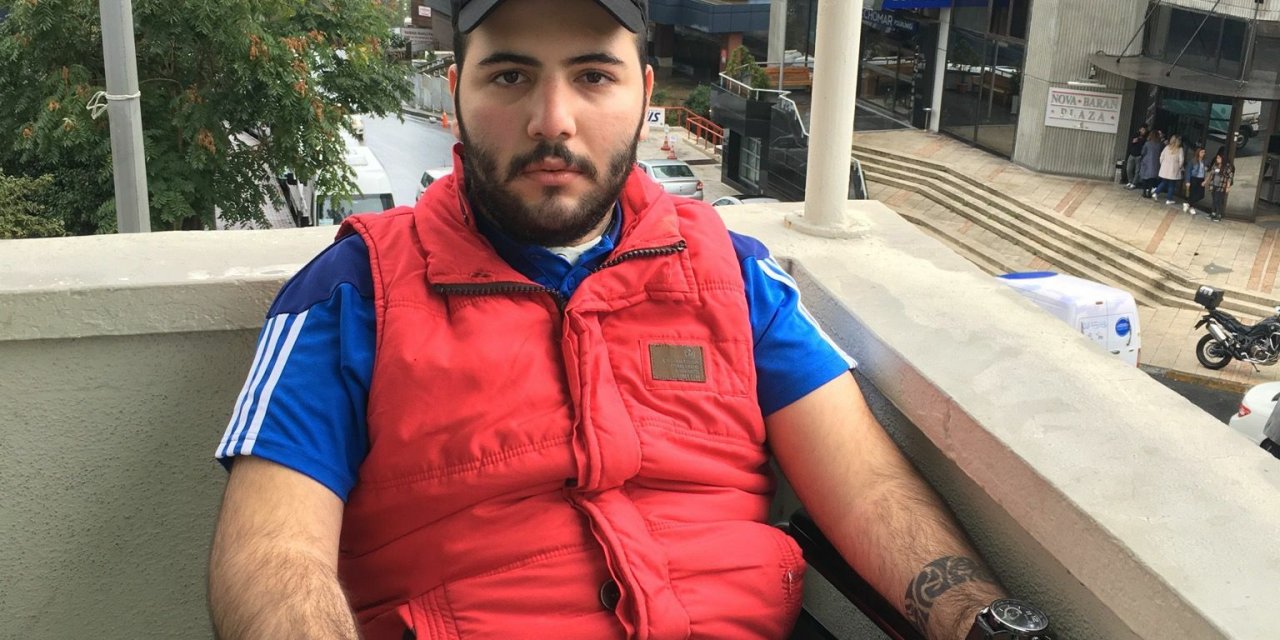 CHP’Lİ ÖZEL, GAZİ MAHALLESİ'NDE VURULARAK ÖLDÜRÜLEN EMRE ÇAVUŞ’U MECLİS GÜNDEMİNE TAŞIDI