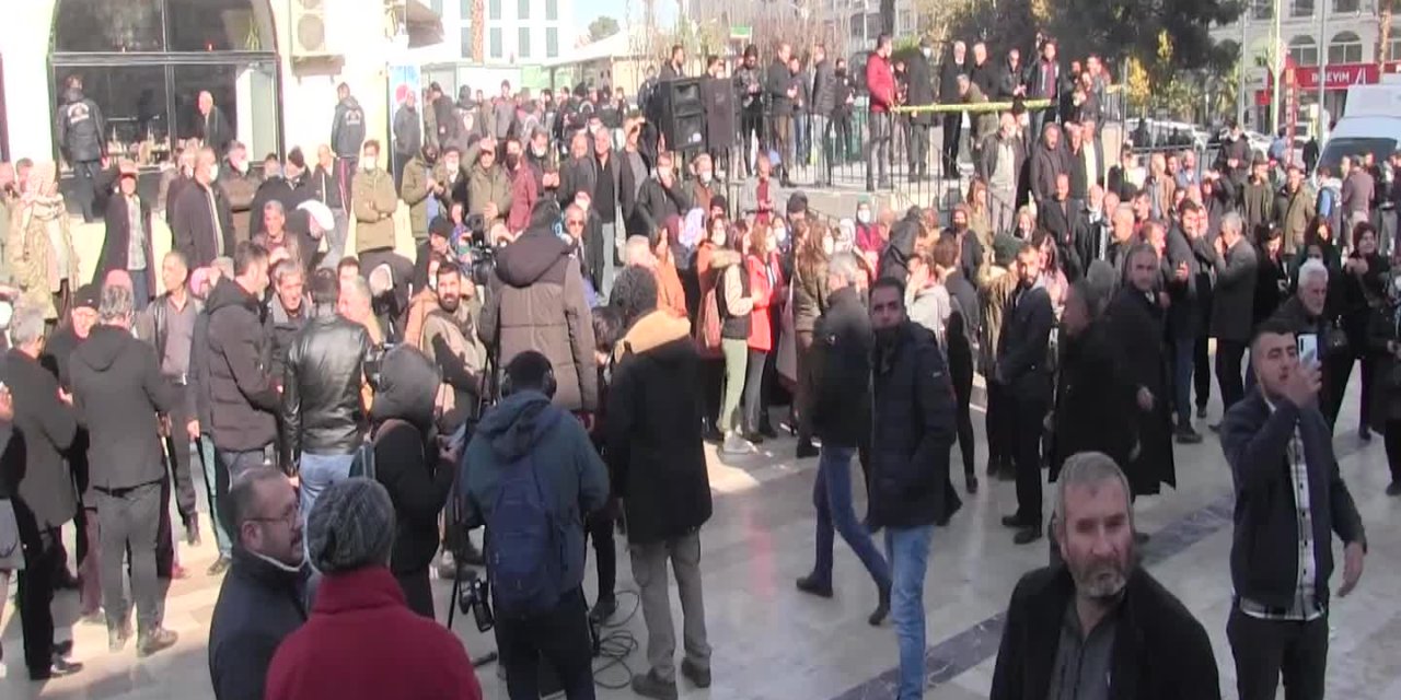 HDP EŞ GENEL BAŞKANI SANCAR: "HALKIN KAYNAKLARINI BİR AVUÇ SERMAYEDARA PEŞKEŞ ÇEKİYORLAR"