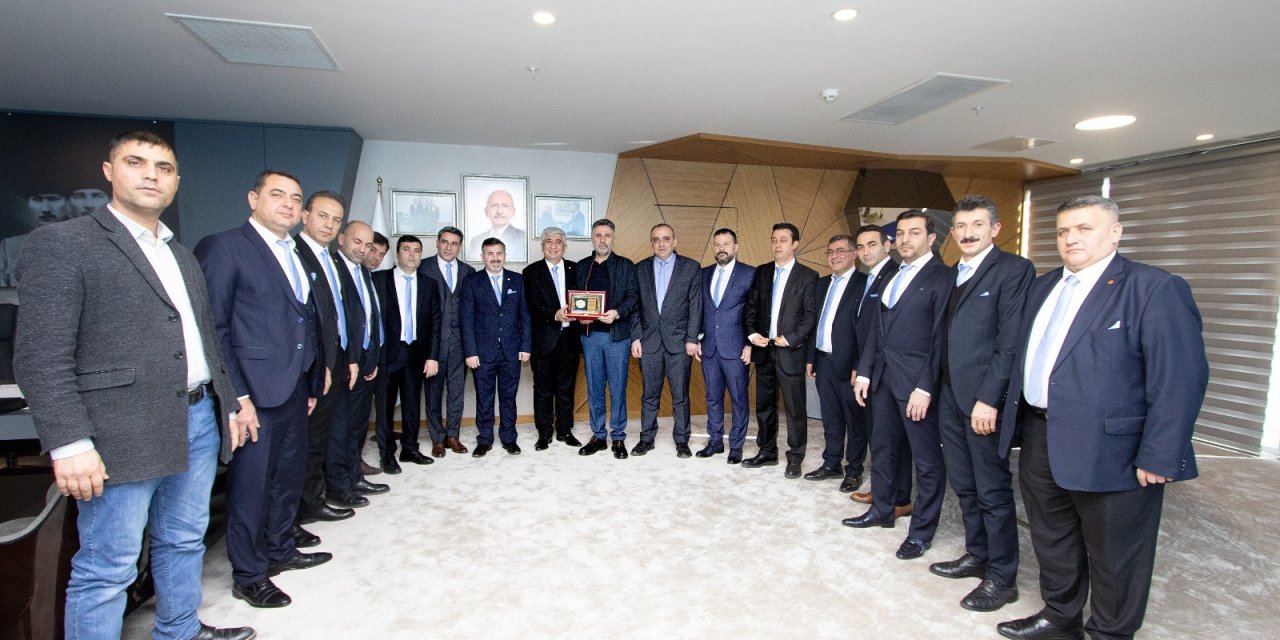 BAYRAKLI BELEDİYESİ ESNAFA YARDIMLARINI SÜRDÜRÜYOR