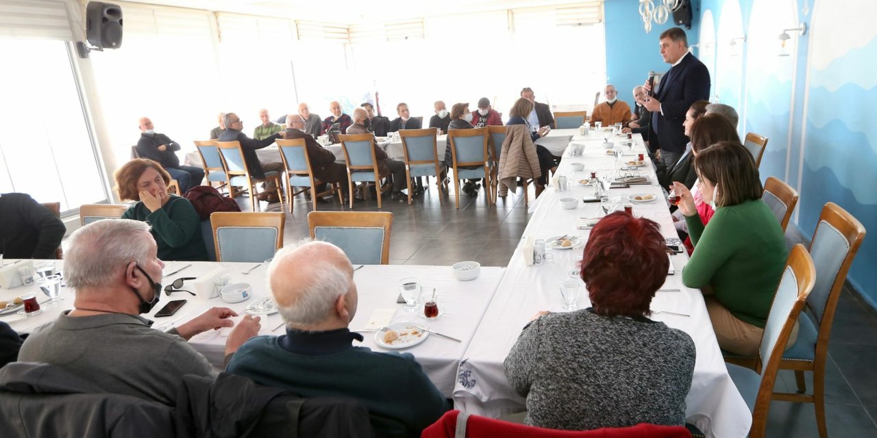 KARŞIYAKA BELEDİYESİ 60 YAŞ ÜSTÜ MİMARLAR İLE BİR ARAYA GELDİ