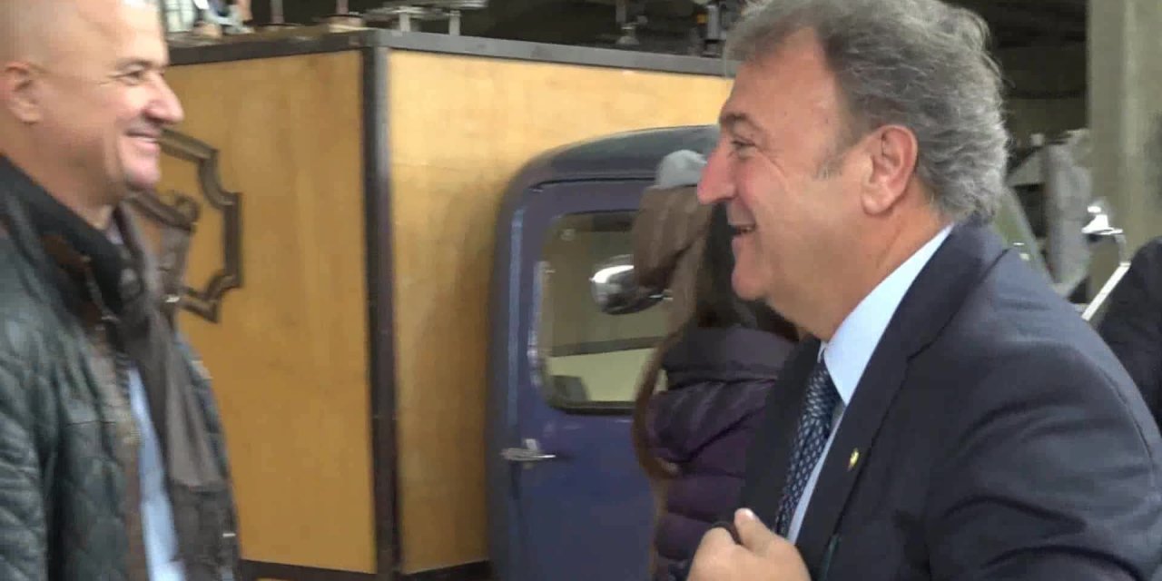 BORNOVA ANTİKA PAZARI AÇILDI