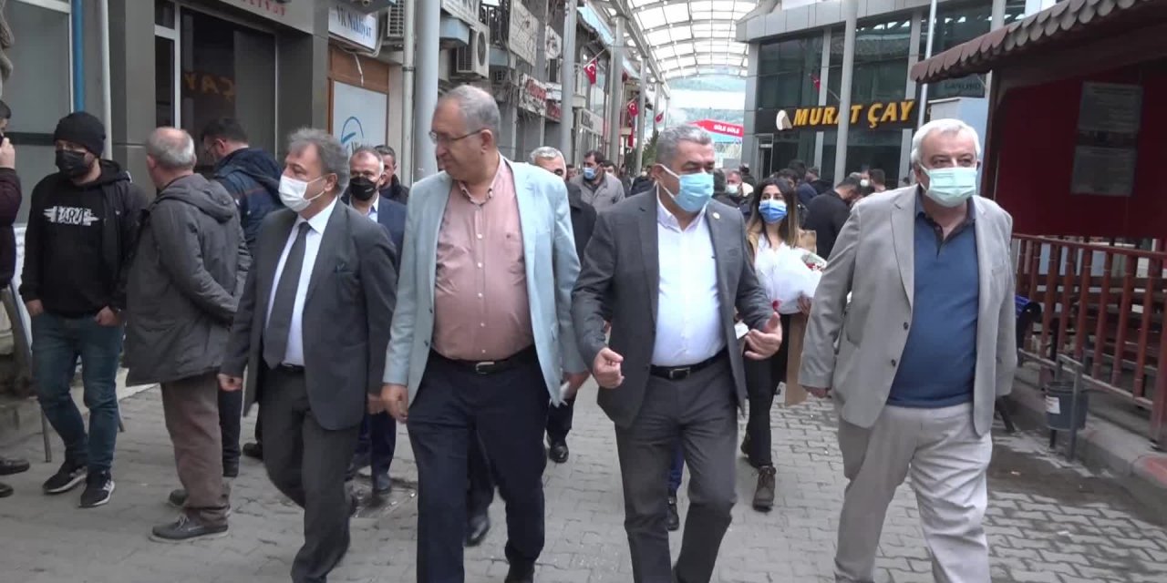 İZMİRLİ NAKLİYECİ: "ANKARA'DAN 2 BİN 500 LİRAYA GELDİM. KAZANACAĞIM PARA 100 LİRA"