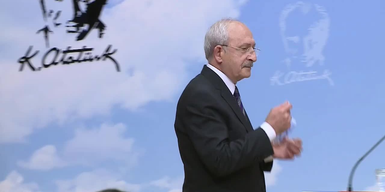 CHP LİDERİ KILIÇDAROĞLU, MÜLAKAT MAĞDURU GENÇLERLE BİRLİKTE KONUŞTU: "İKTİDAR OLDUĞUMUZDA MÜLAKAT BELASINI KALDIRACAĞIM"