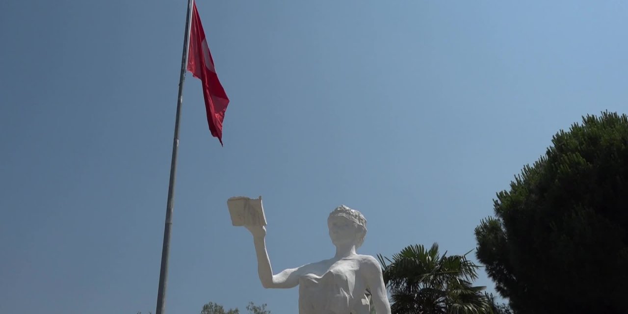 BORNOVA'NIN AMAZON KADINI, EVİNE DÖNDÜ