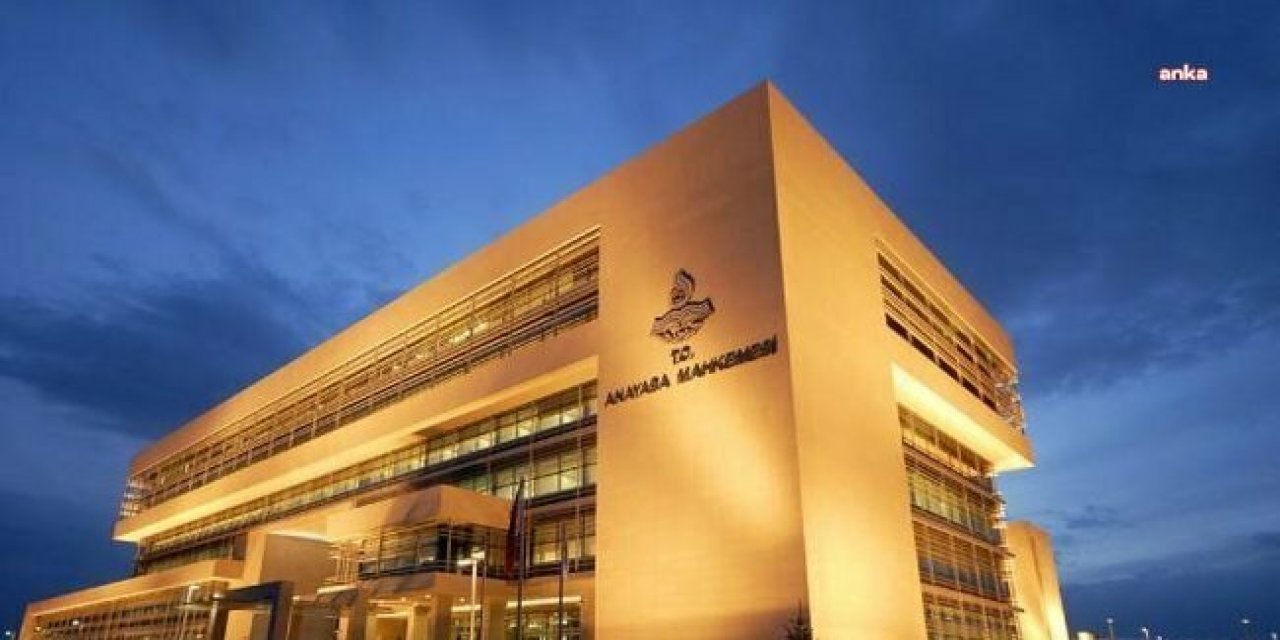 AYM, TUTUKLU EŞLERİN TELEFONLA GÖRÜŞTÜRÜLMEMESİNİ 'AİLE HAYATINA SAYGI HAKKININ İHLALİ' SAYDI