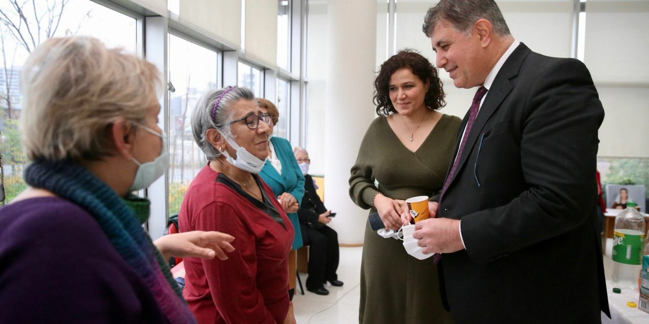 BAŞKAN TUGAY’DAN "ÇINARLARA" YENİ YIL ZİYARETİ